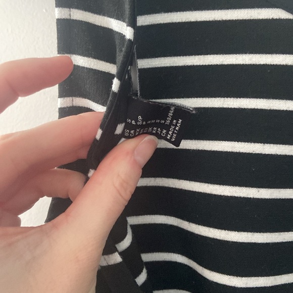 Cute striped bodycon dress - Picture 4 of 5